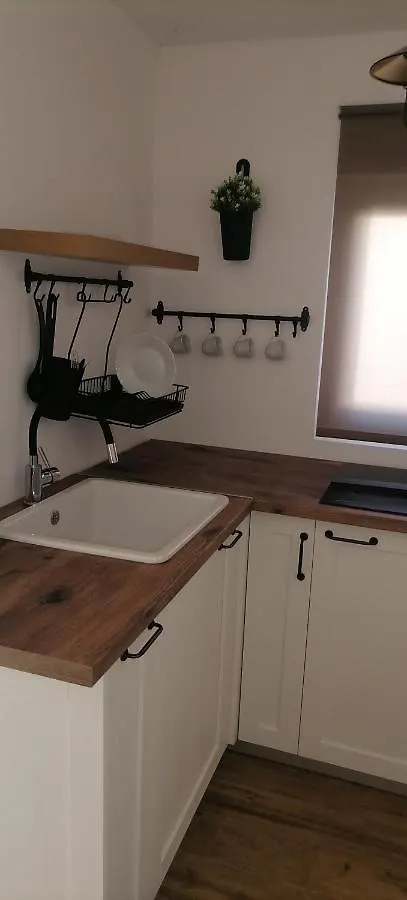 Rustic Apartment Vir 0*,