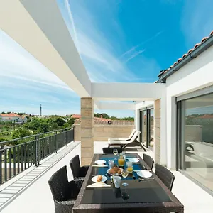 Mirakul Apartament