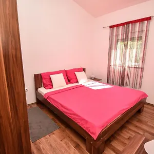 Lukic Apartament